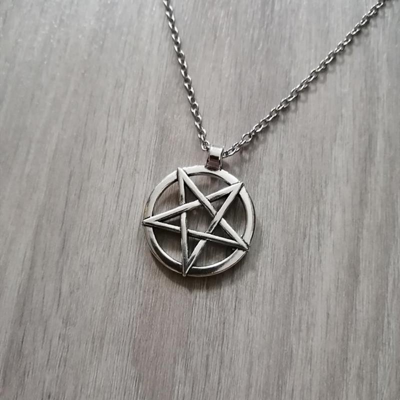 Fashion Star Pendant Necklace With Alloy Material And Cross Chain For Women And Men