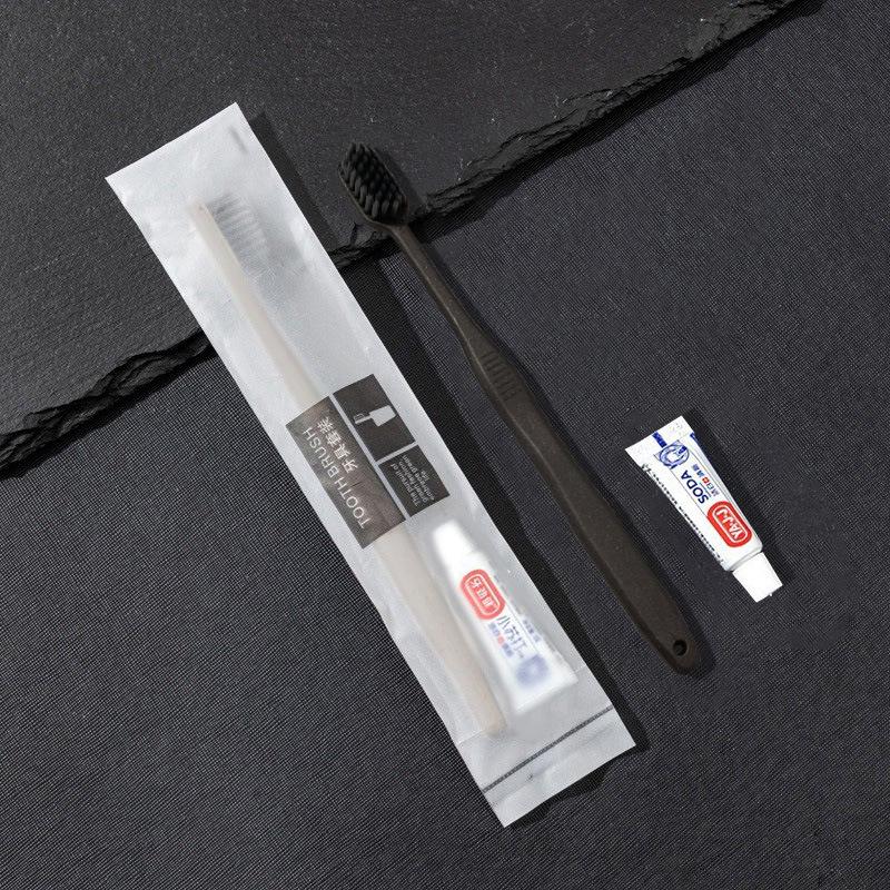 "Special Hotel Toiletries Set: Comb, Disposable Toothbrush with Toothpaste, Soft Bristles, Ideal for Homestays"