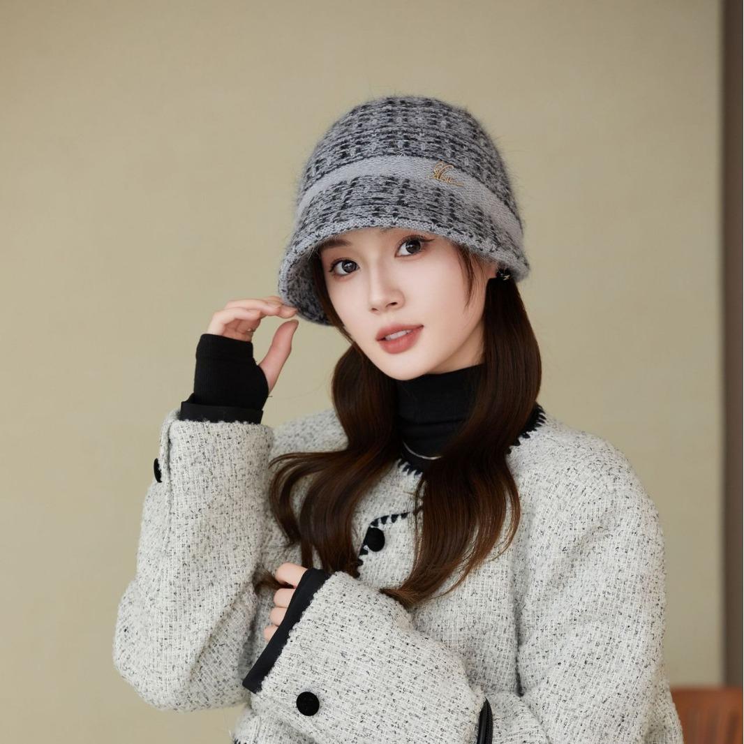 

Новая осенне-зимняя женская шапка плюшевая корейская версия вязаная повседневная универсальная теплая защита ушей утолщенная модная шляпа рыбака One Size