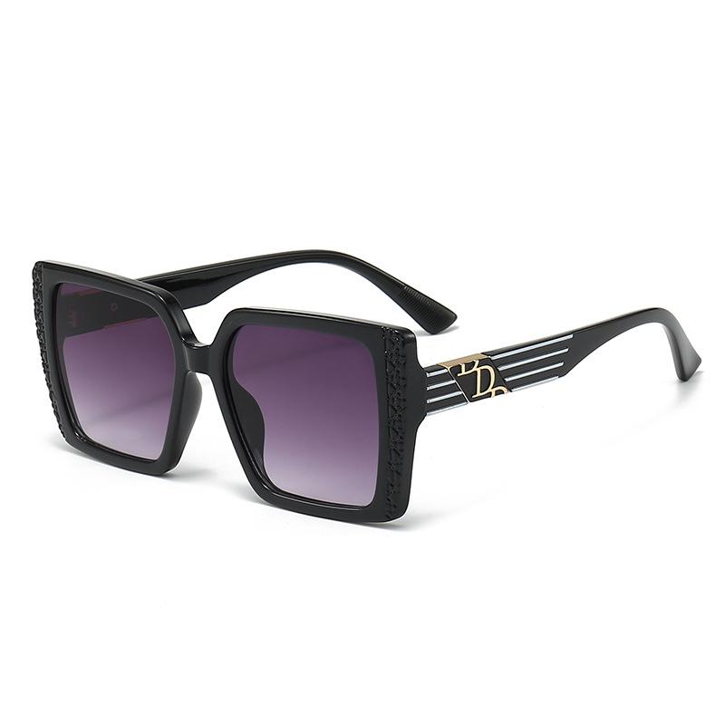 New Fashion D-shaped Square Frame Sunglasses For Women Hollow Temples Personalized Design UV Protection