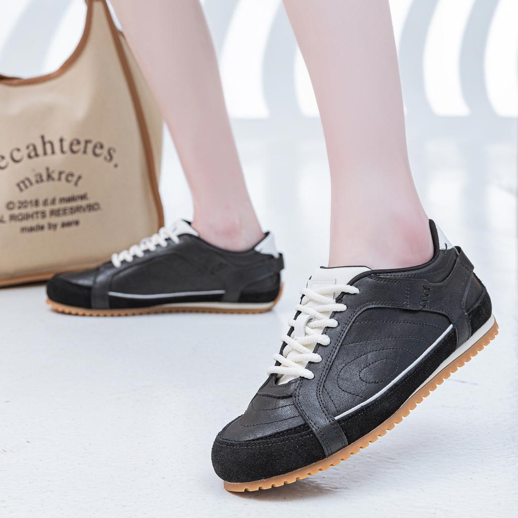 25 summer trendy leather flat-bottomed European station casual women's shoes ins classic versatile breathable fashion moral training shoes women