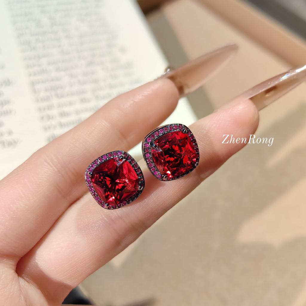 Dark Red Corundum Set, Personalized Black Gold Ring, Femininity Pendant, Necklace, Colorful Treasure Stud Earrings.