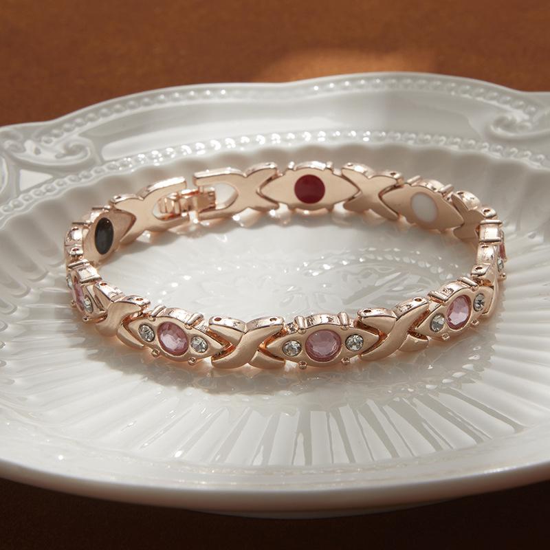 Adjustable Magnetic Rhinestone Bracelet: Trendy, Colorful, Detachable Fashion Accessory.