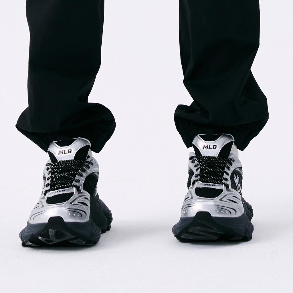 New MLB New York Yankees Anti-Slip Wear-Resistant Low-Top Chunky Sneakers Unisex Black 3ASHWD15N-50BKS