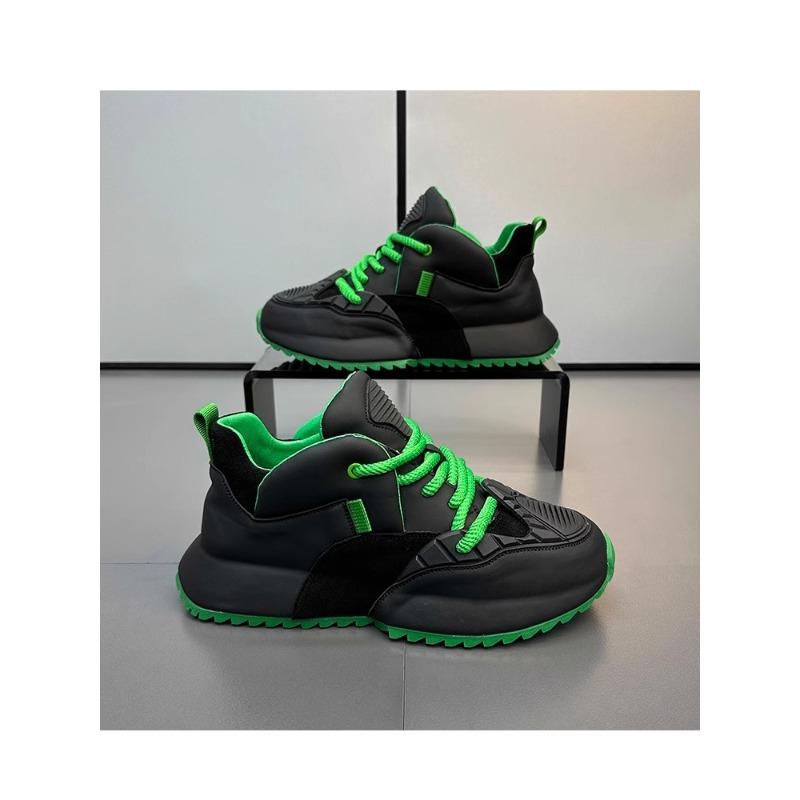 Sommer vielseitige Tasche Sohle atmungsaktiv täglich lässig Deodorant Sportschuhe dicke Sohle erhöhend abriebfest Papa Schuhe Herrenschuhe