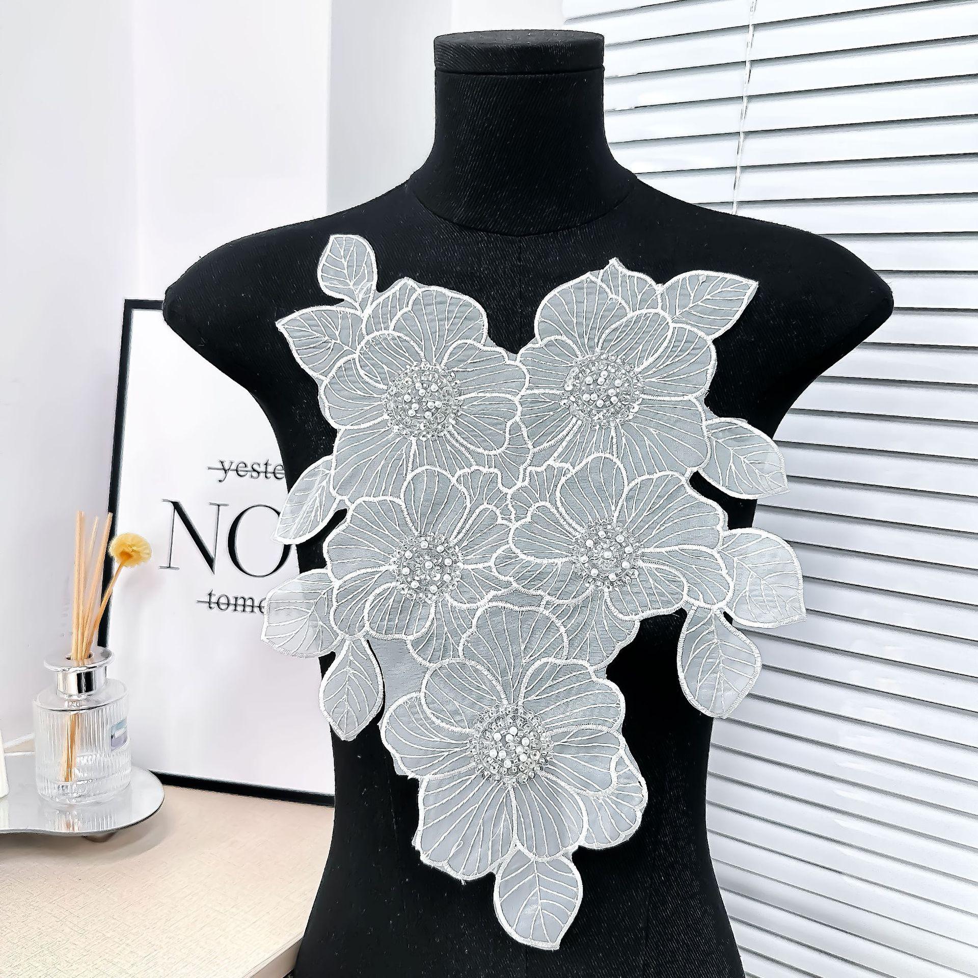 

Аксессуары для одежды Белая вышивка Бисер Жемчуг Цветок Отделка Воротник Кусок Ткань Наклейка Декаль Украшение