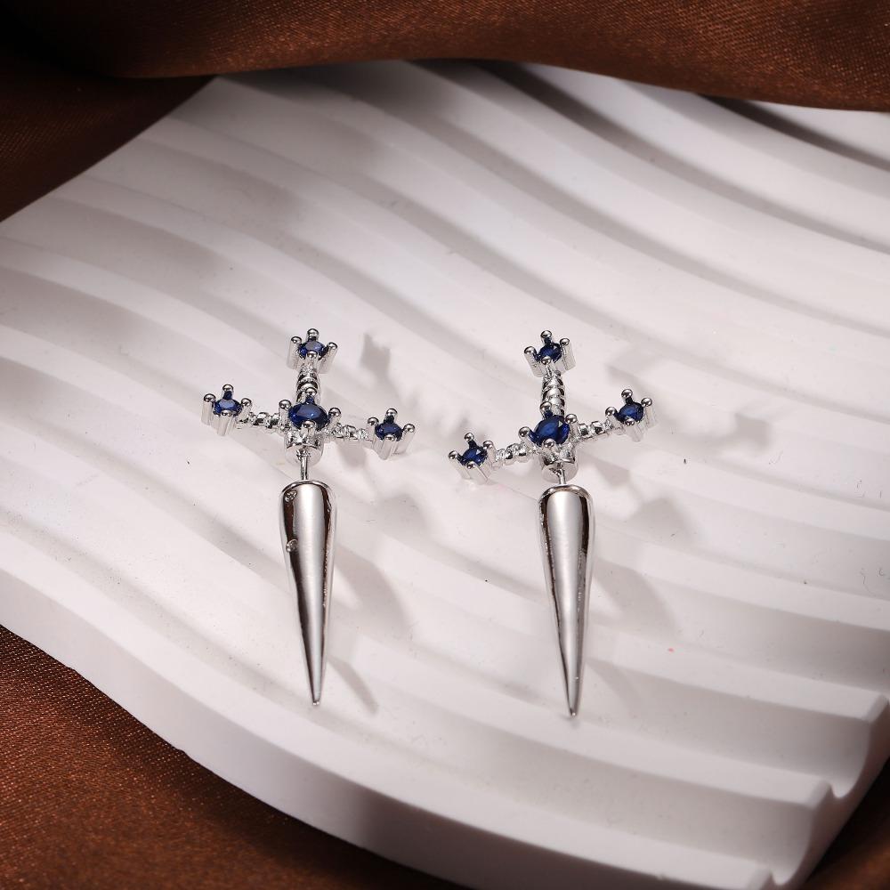 Fashion Punk Jewelry Cool Sword Gothic Kinitial Piercing Earrings for Women Men Gothic Crystal Ear Jacket Dagger Studs Earring