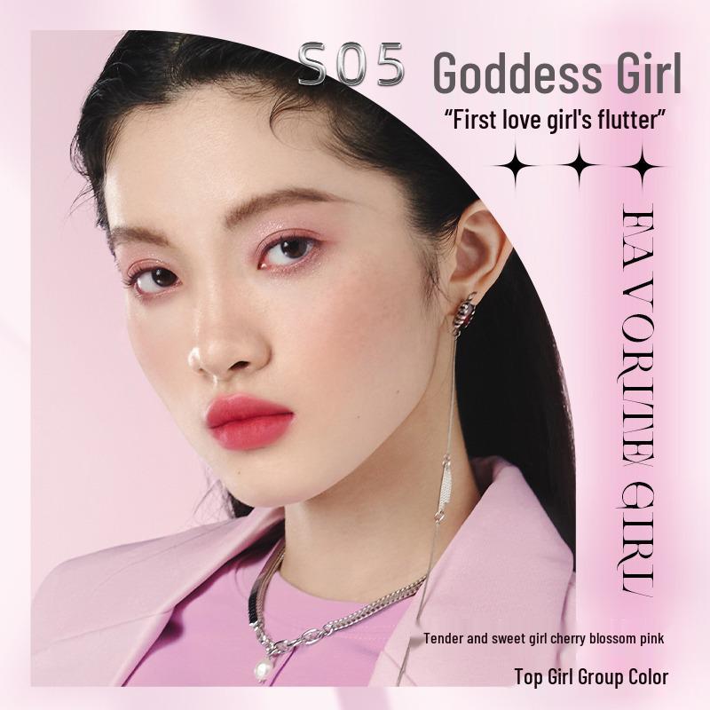 Uhue Holographischer Temperaturadaptiver Matter & Aufpolsternder Lipgloss mit Glasigem Finish.