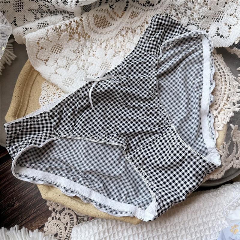 Women Cute Cartoon Ice Silk Screen Flower Sweet Plaid Polka Dots Flanged Low-rise Women's Panties