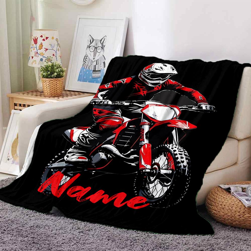 Coperta stampata a tema moto da fuoristrada con nome personalizzato - Perfetta per divano, letto, viaggi e uso all'aperto | Lavabile in lavatrice, accogliente e resistente.