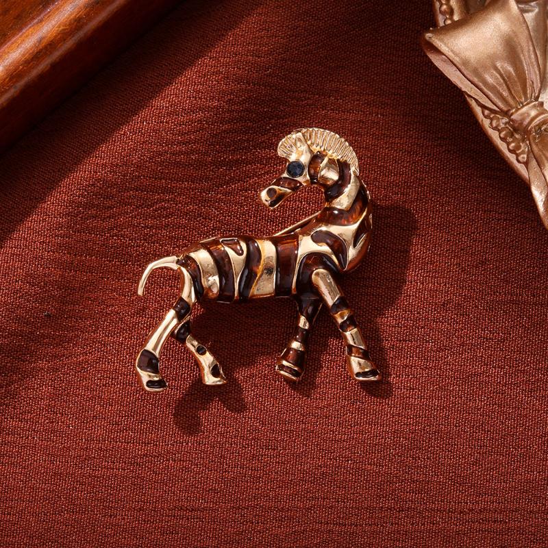 Luxury Vintage Horse Brooches For Women Men  Year Of The Horse Animal Party Office Brooch Pin Jewelry Accessories