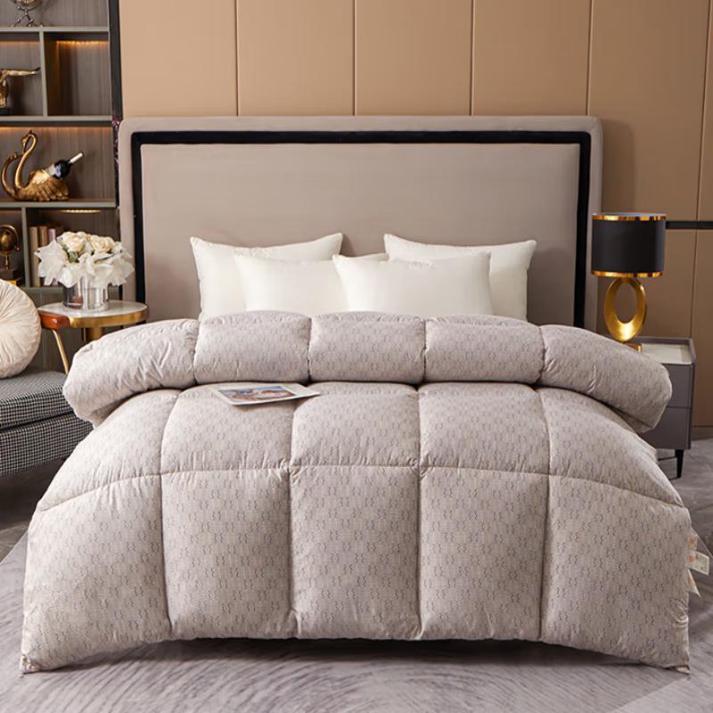 Southern Life Cashmere Protein Cloud-Feel Quilt