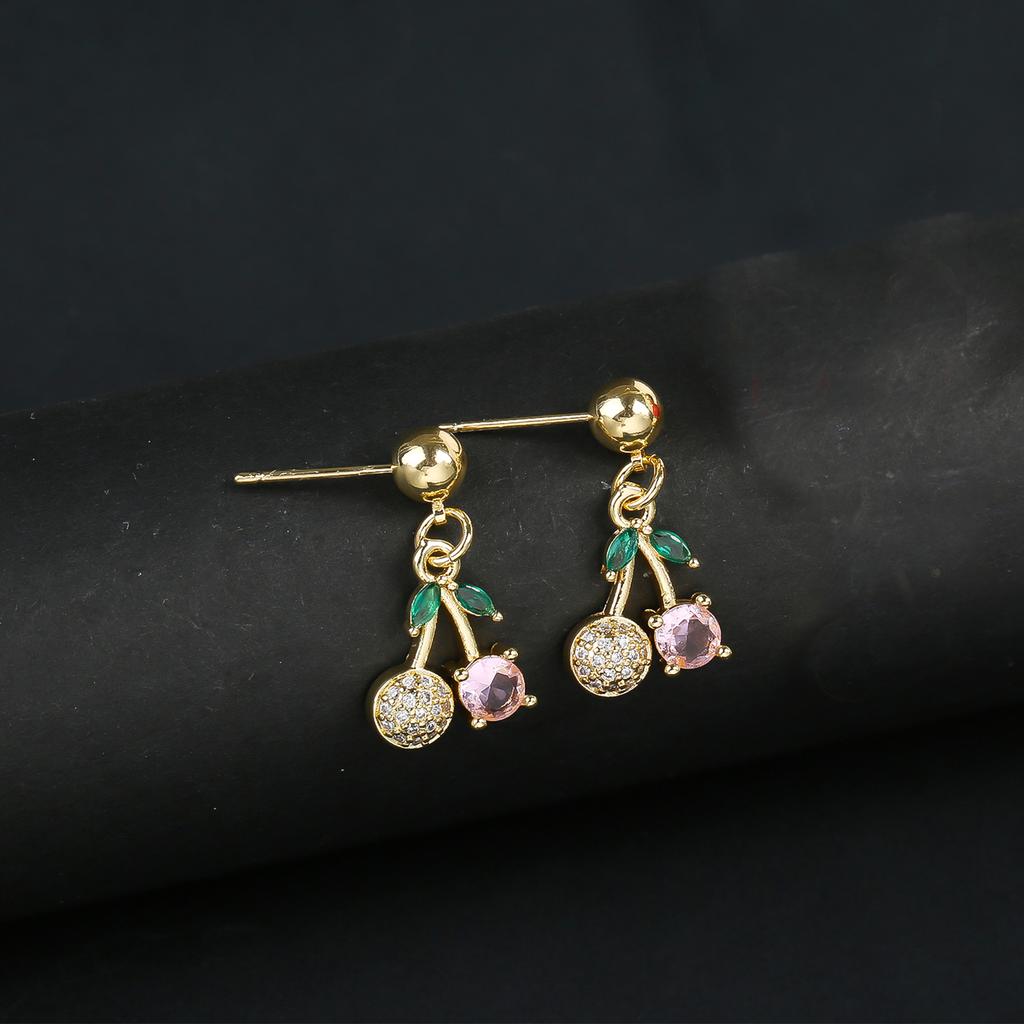 New Sweet Cherry Earrings for Women Red Cherry Fruit Stud Earring Cute Girl Simple Exquisite Edition Luxury Designer Jewelry