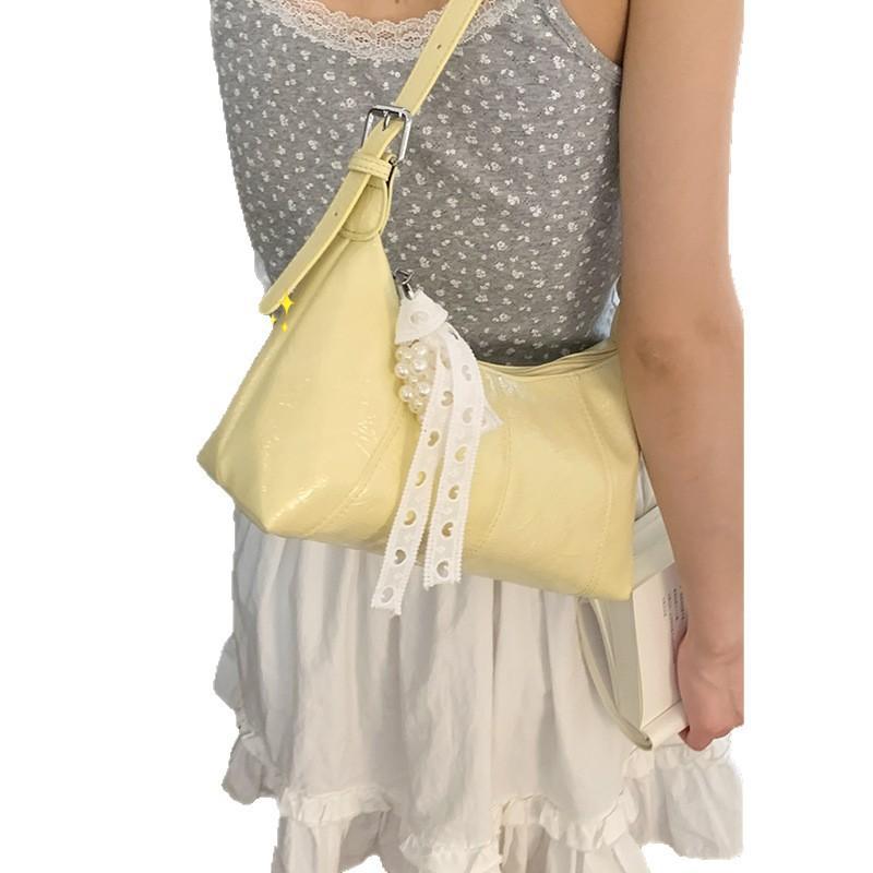 Fashion commuter armpit bag women's summer new casual simple gentle wind shoulder messenger bag