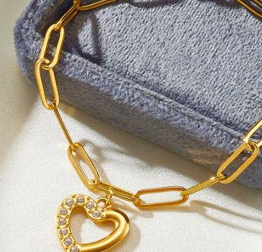 New Simple Non Tarnish 18k Gold Plated Stainless Steel Heart Bracelet Women Love Heart Bracelet Jewelry