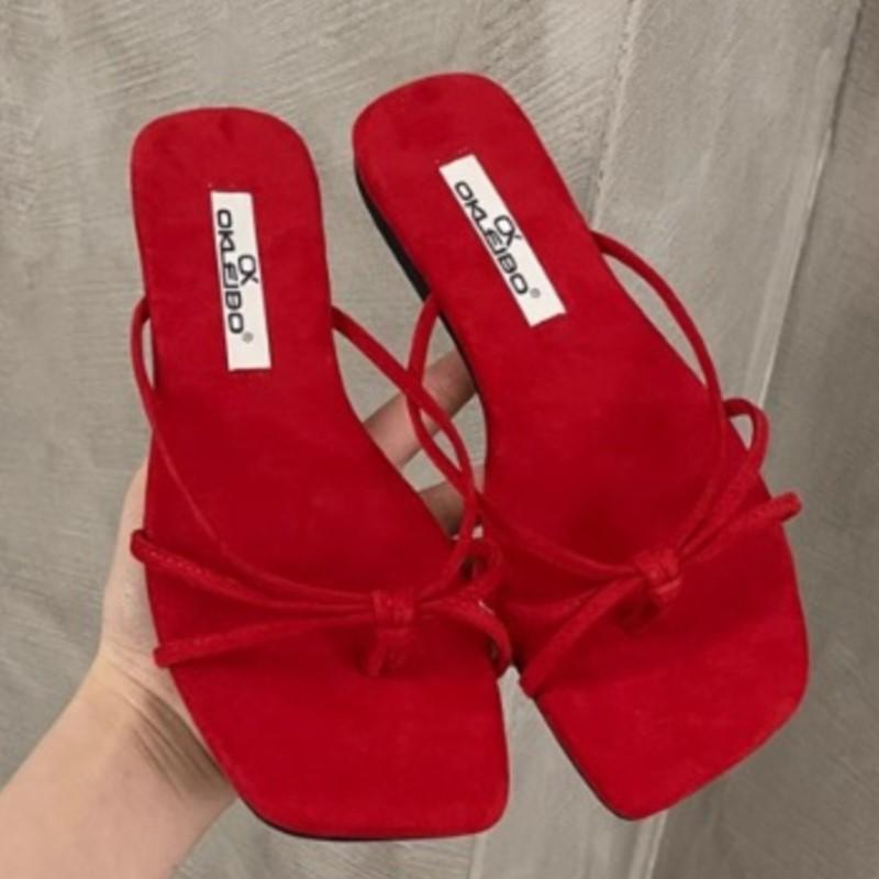 Fashion 2025 Summer New Fairy Tale Inspired Green Flat Thong Sandals for Women Anti-Slip Outdoor Beach Slides Trendy Outdoor Slippers