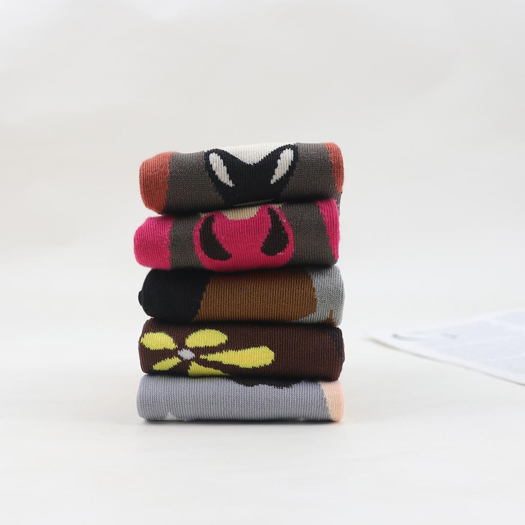 Women's Mid-Calf Socks, Autumn and Winter Style, Fashionable and Personalized Comic Mid-Calf Pony Pattern, Street Fashion Socks