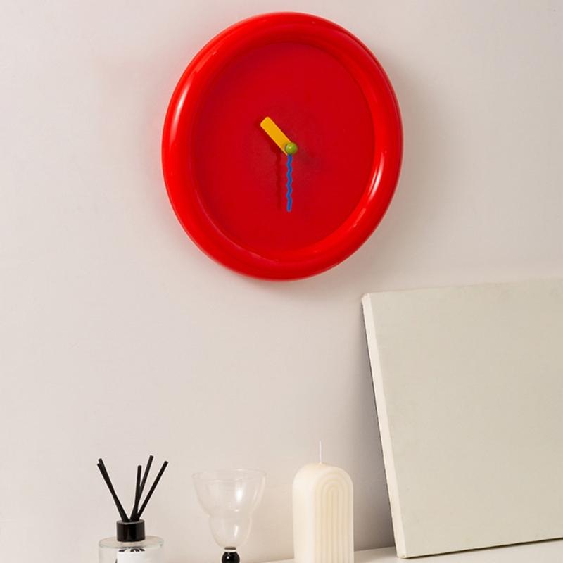 Fashion Bubble Clock in Cream Color Elegant Quiet Movement Wall Hanging or Table Clock for Home Office Decoration Gift