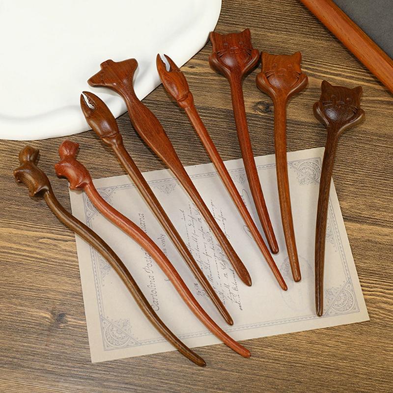 Chińskie sandałowe patyczki do włosów widelce styl retro ręcznie rzeźbione spinki do włosów kwiat zwierzę wzory styl pałeczek kobiety