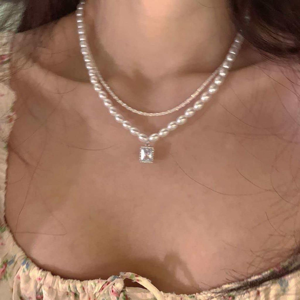 Glänzende Diamant-Schmetterling-Perlenkette: Damen Retro Würziges Mädchen Luxus Schlüsselbein Kette