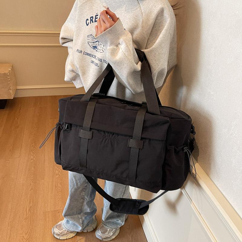 Men's and Women's Fashion Fitness Bags, Casual and Simple Going Out To Play, Portable Travel Bags, Dry and Wet Separation, Messenger Bags.