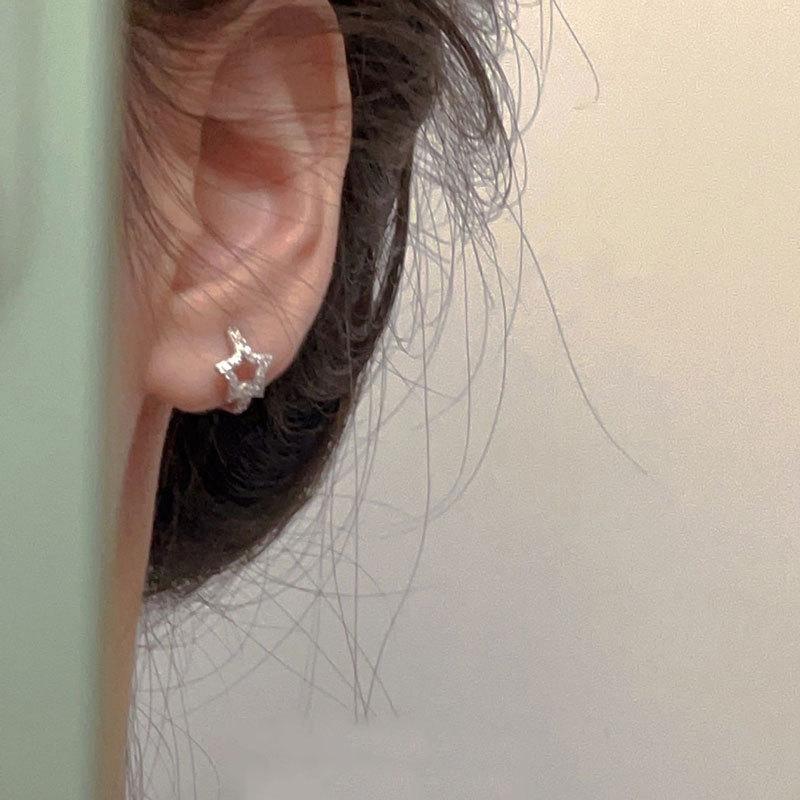 Diamond-inlaid Star Ear Buckle Hollow Five-pointed Star Earrings High-end Small Fresh Earrings