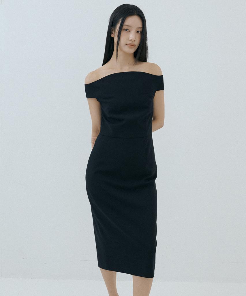 Lucirju Curved Off-Shoulder Dress (Black)