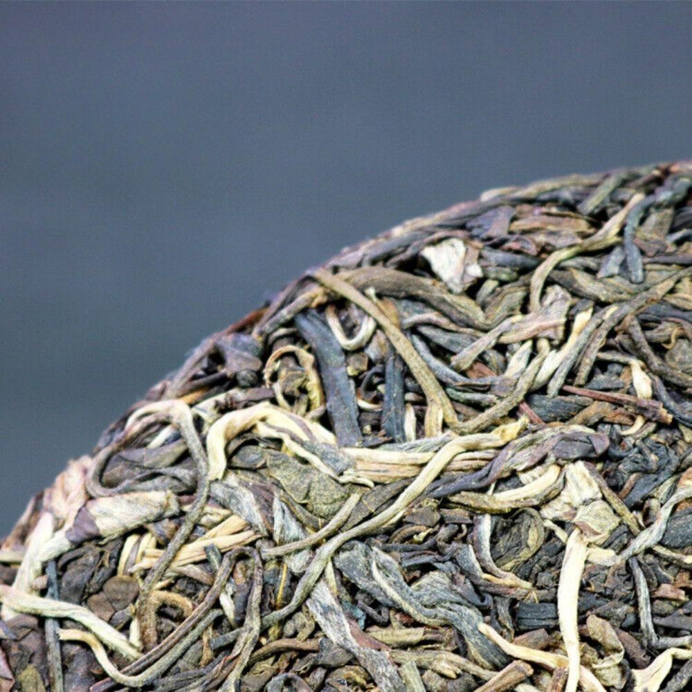 Yunnan Lao Ban Zhang Old Tree Raw Pu-erh Cake 357g, Rich Aroma Sweetness