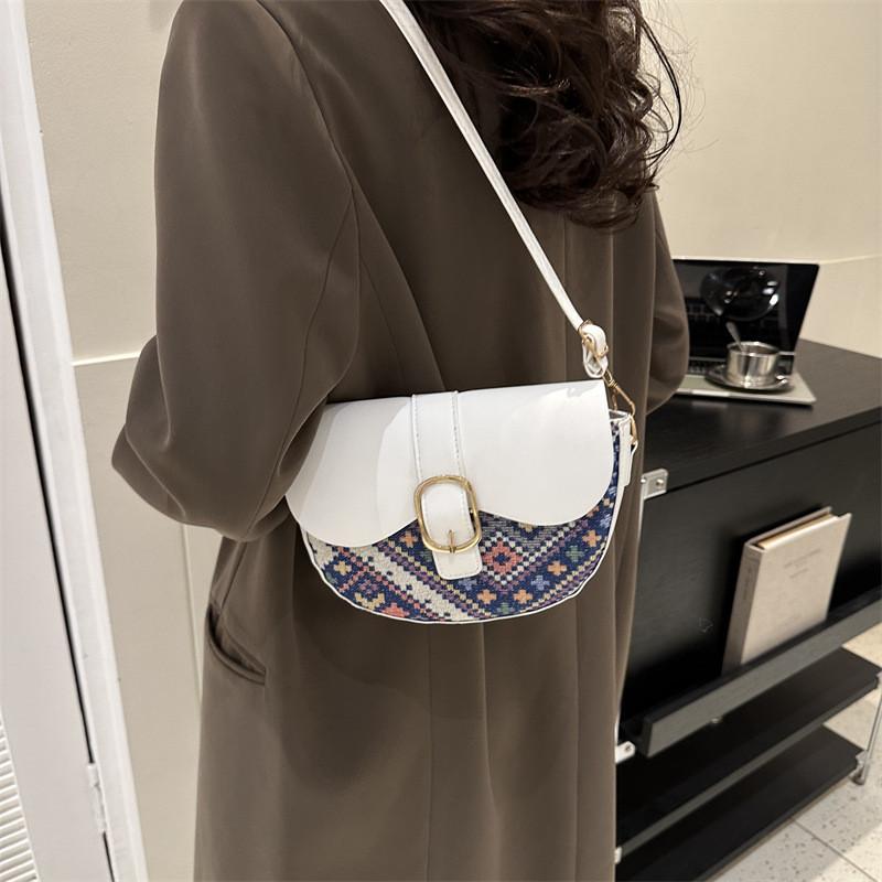 Trendy Black And Pink Saddle Bag For Women With Casual Street Style Charm