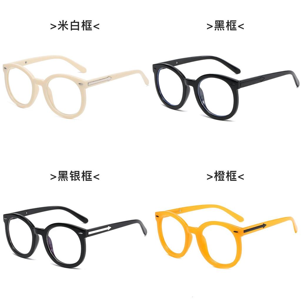 Black Frame Blue Light Blocking Glasses With Round Shape For Stylish Face Framing
