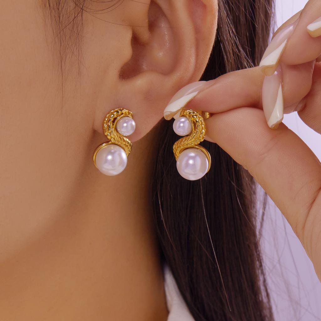 Bohemian Stainless Steel Heart Stud Earrings for Women Romantic Simple Flower Imitation Zircon Ear Zircon Daily Wear Zircon