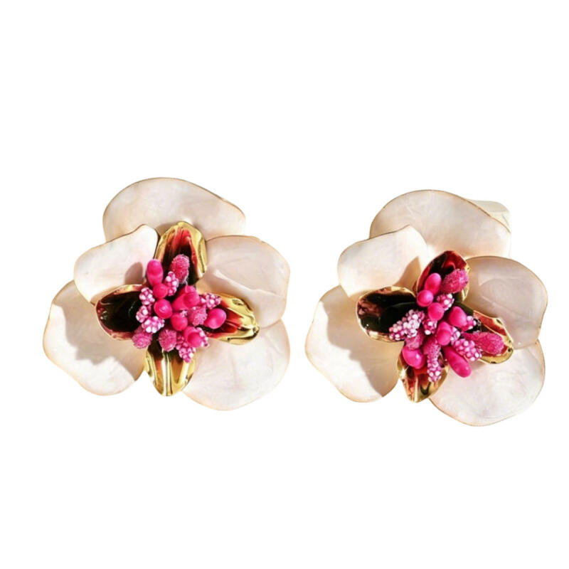 Exquisite Large White Enamel Flower Stud Earrings for Women Fashion Female Wedding Party Daily Wear Jewelry Accessories
