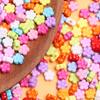 500g About 1850Pcs 9mm DIY Acrylic Flower Shape Candy Color Findings Jewelry Accessories Loose Spacer Beads Solid Color