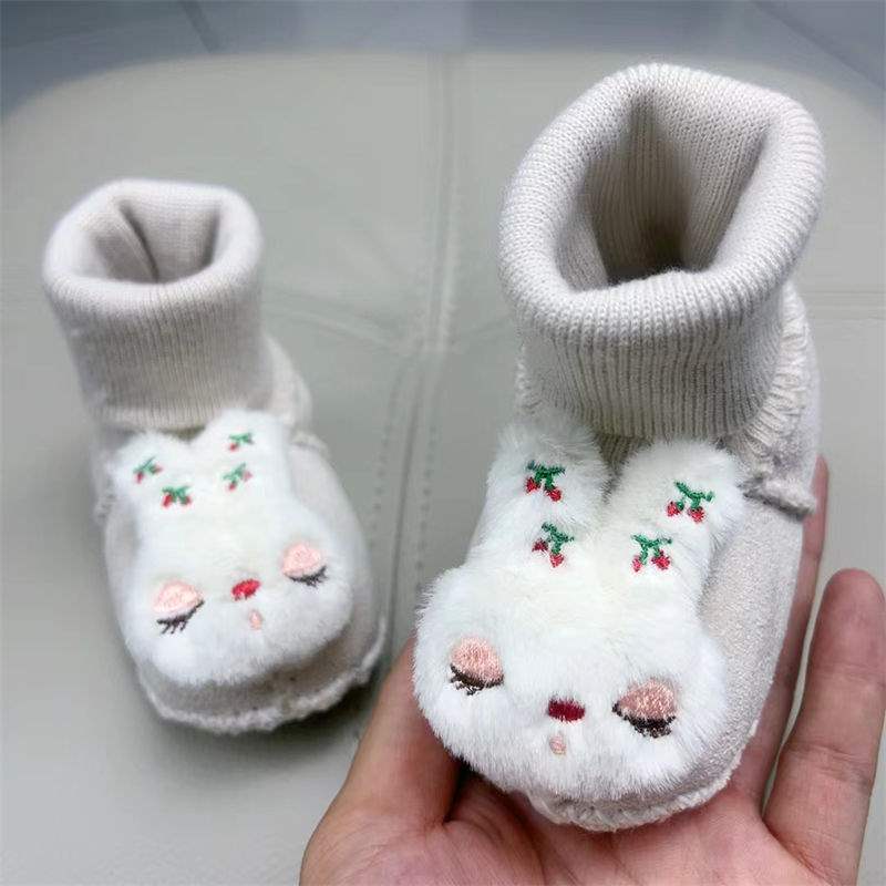 Winter Soft-soled Newborn Baby Cotton Shoes 0-6 Months Thickened Baby Anti-drop Socks Shoes Keep Warm and Do Not Lose Fluff Shoes