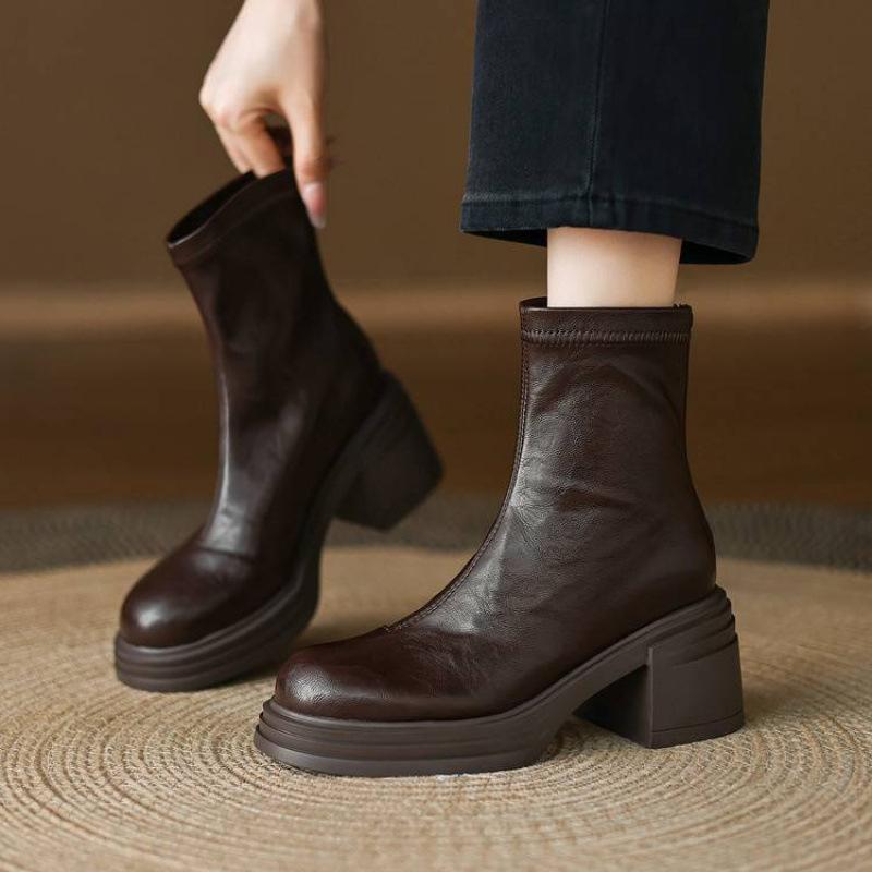 New women's Korean version large-size women's boots solid color round head high heel solid color rear zipper comfortable thick-soled non-sli