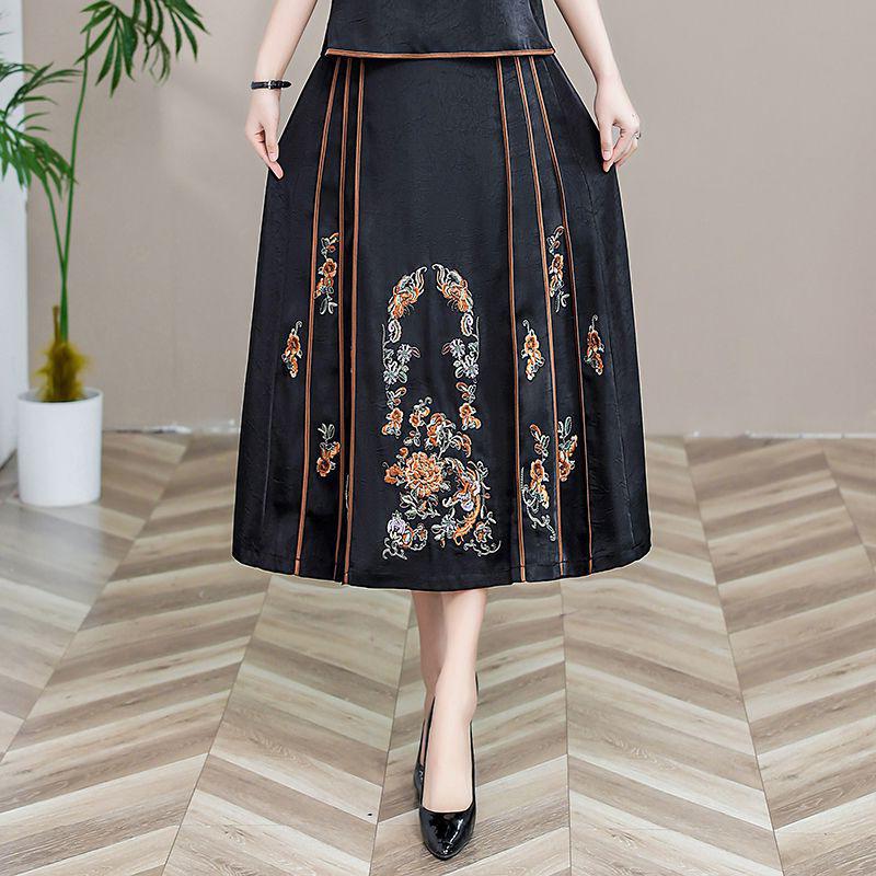Chinese Style Embroidered Ma Mian Skirt, Elastic Waist, Knee-Length, for Middle-Aged and Elderly Women