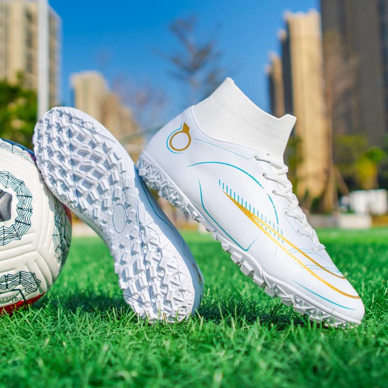 Neue atmungsaktive Sport-High-Top-TF-Lange Nägel Gebrochene Nägel Fußballschuhe Leichtgewicht Jugendwettkampf Jinjiang Trainingsschuhe Erwachsene