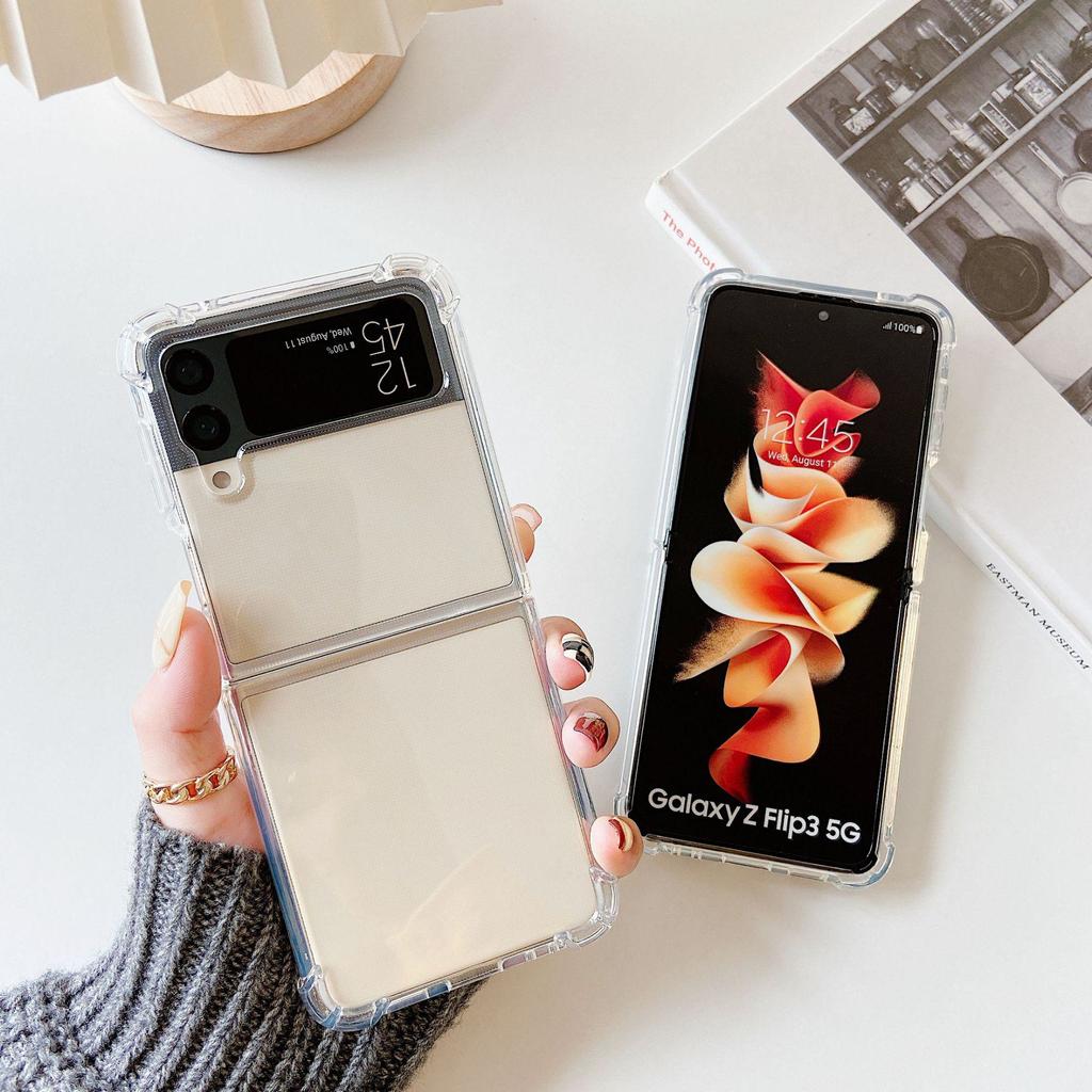 Průhledné TPU ochranné pouzdro pro Z Flip 5 s lesklým povrchem a kompatibilitou se skládacím displejem.