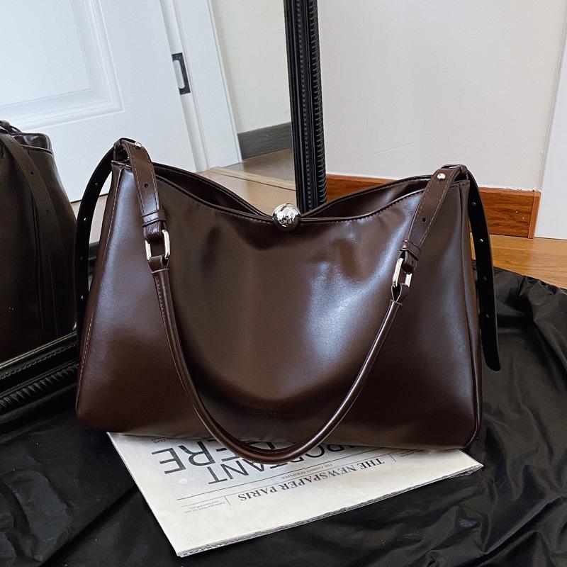 Large-capacity Bag Women's Autumn and Winter Versatile New Simple Shoulder Messenger Bag Casual Commuter Tote Bag