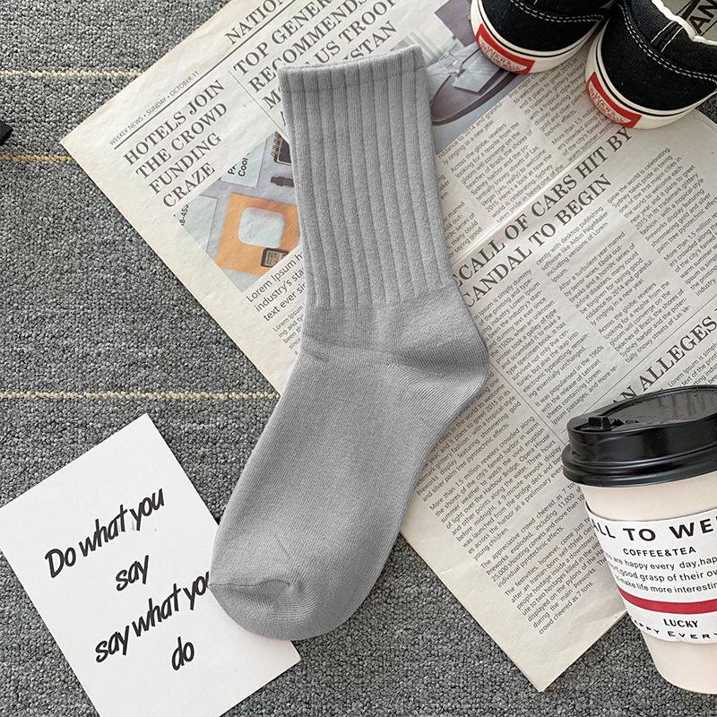 

Women s Breathable Mid-Calf Cotton Socks: Sweat-Wicking, Odor-Resistant Sports Socks with Classic Solid Color and Vertical Stripes One Size