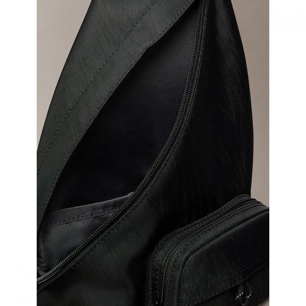 Calvin Klein Unisex Bold Logo Sling Bag 4d3457g Ub1
