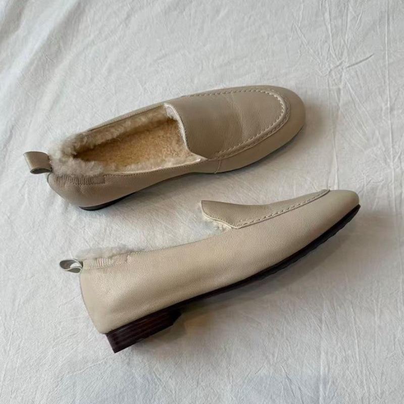 Simple Round-toe Leather Shoes - New Low-heeled Single Shoes for Women - New Style