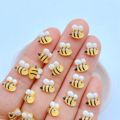 Negledesign – Glitter og negledekorasjon