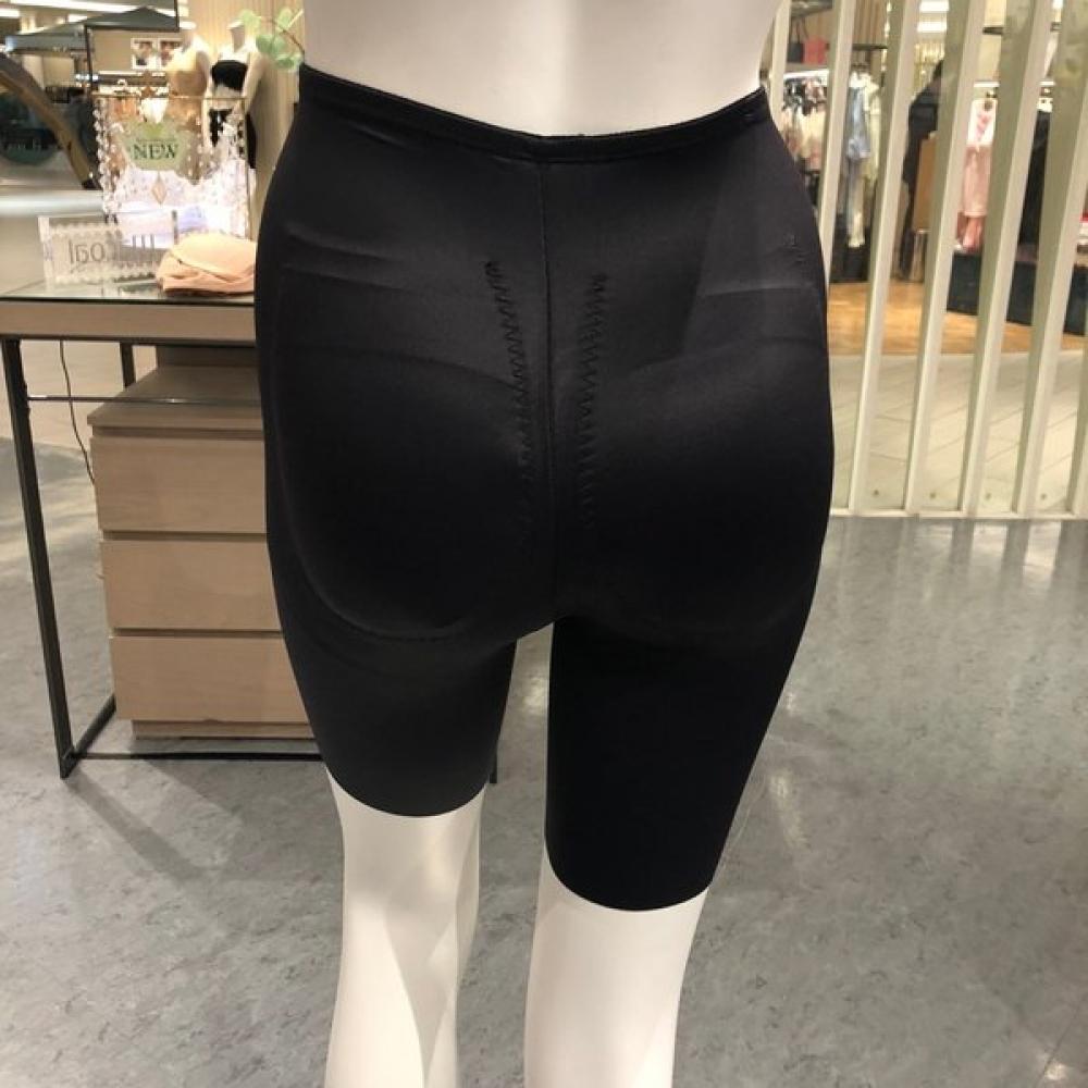 Wacoal Square Hip Pad Girdle For Natural Buttock Volume Wgr2330t