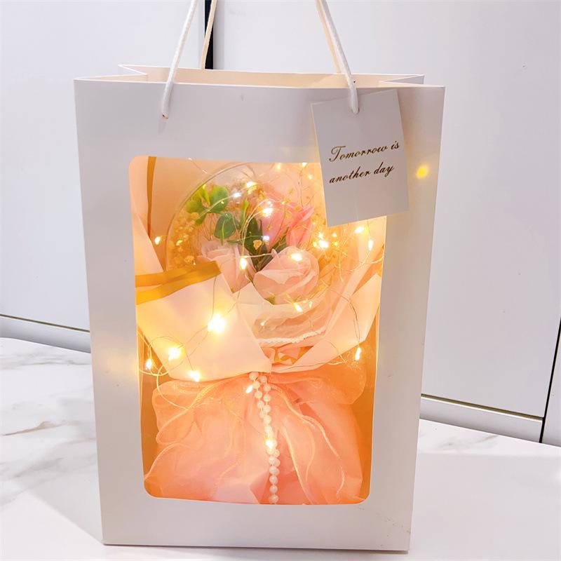 Cross-border Christmas Bobo Ball Soap Flower Gypsophila Dried Flower Spherical Bouquet Gift for Valentine’s Day