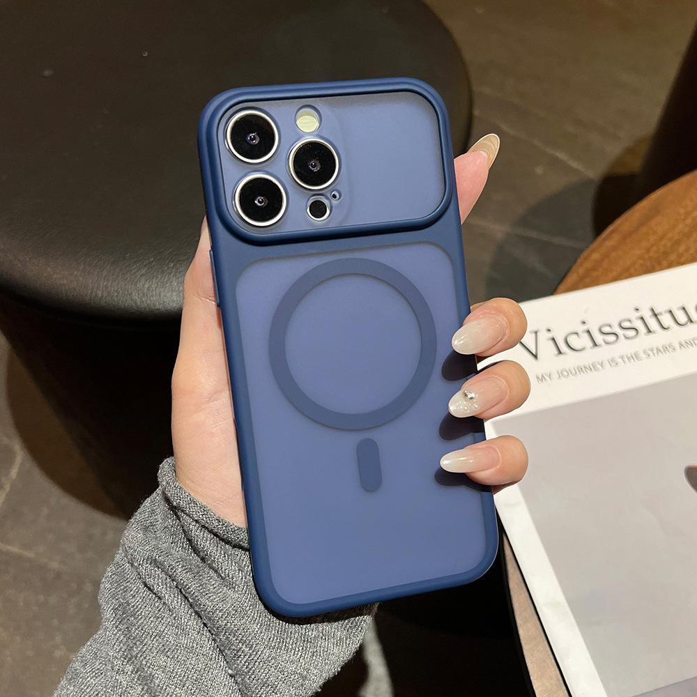 Fine hole skin-sensitive magnetic case is suitable for Apple 17promax mobile phone case iPhone16 transparent protective case 13.