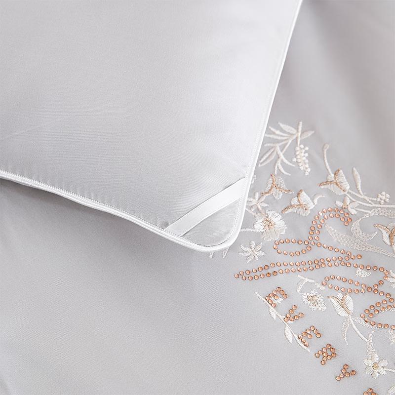 Dongfang Shiguang Super Soft Velvet Spring/Autumn Quilt