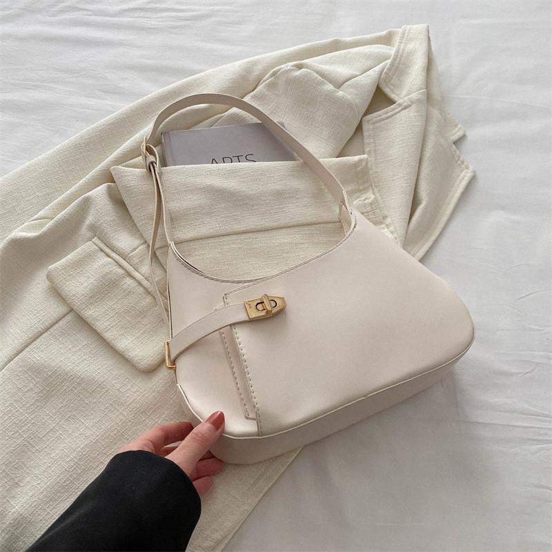 2024 Spring New Casual Street Fashion Shoulder Bag Simple Stylish Commuter Bag