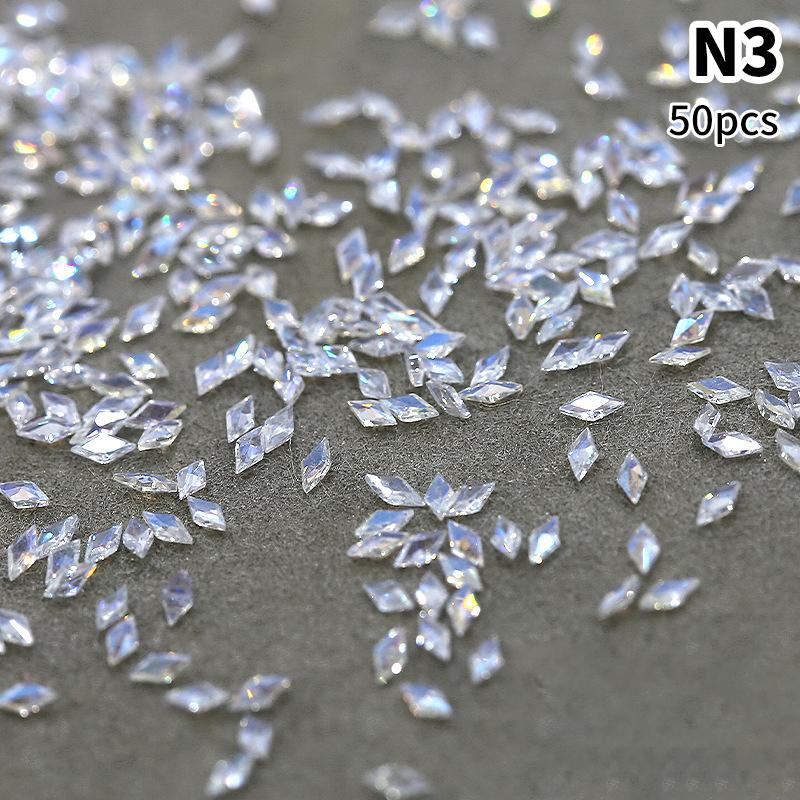 50 Buc Mini Strasuri Cristal pentru Nail Art Diamante Flatback Formă Mixtă Sclipici DIY Unghii Manichiură de Lux Accesorii