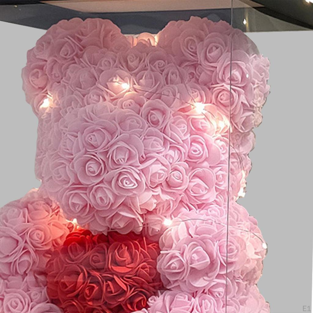 Kreativer Schaumstoffblumenbär in einer Schachtel für Muttertagsgeschenke an geliebte Menschen